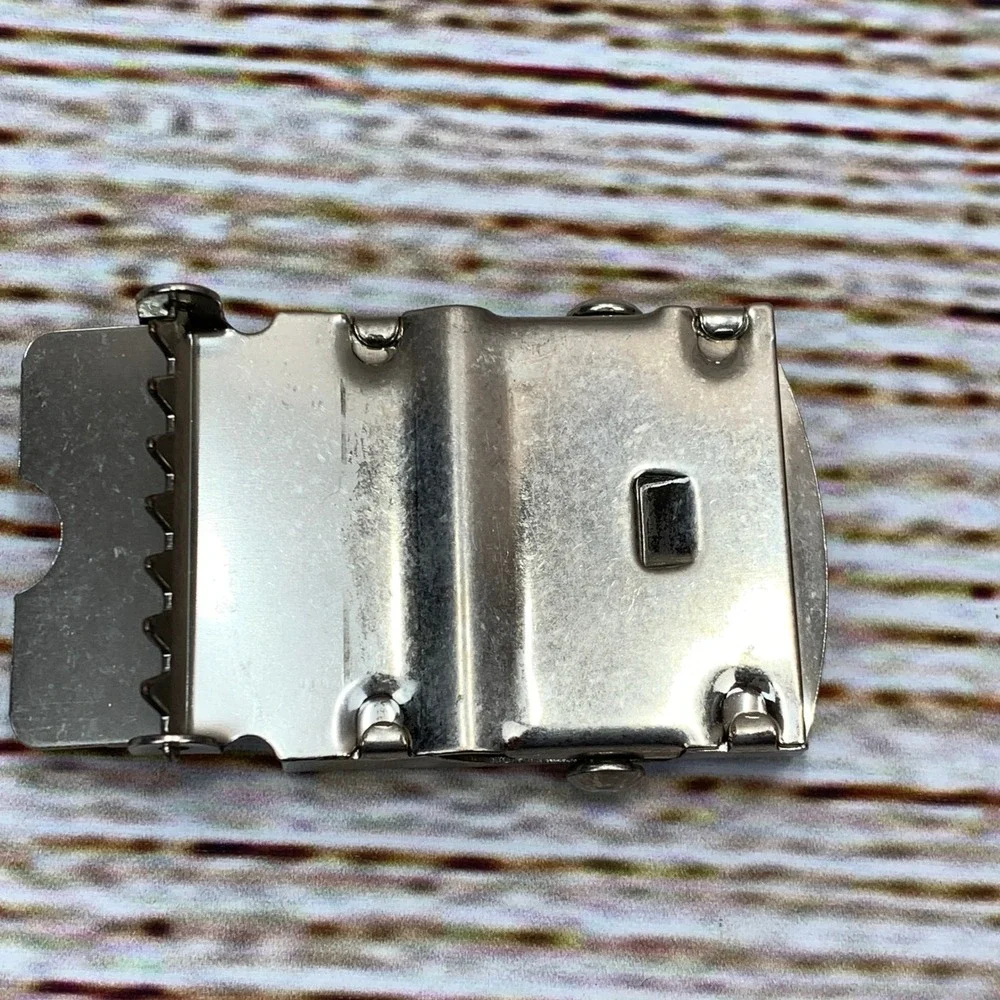 Tommy Hilfiger Belt Buckle Silver-Tone Metal Rectangular Slide‎ Closure